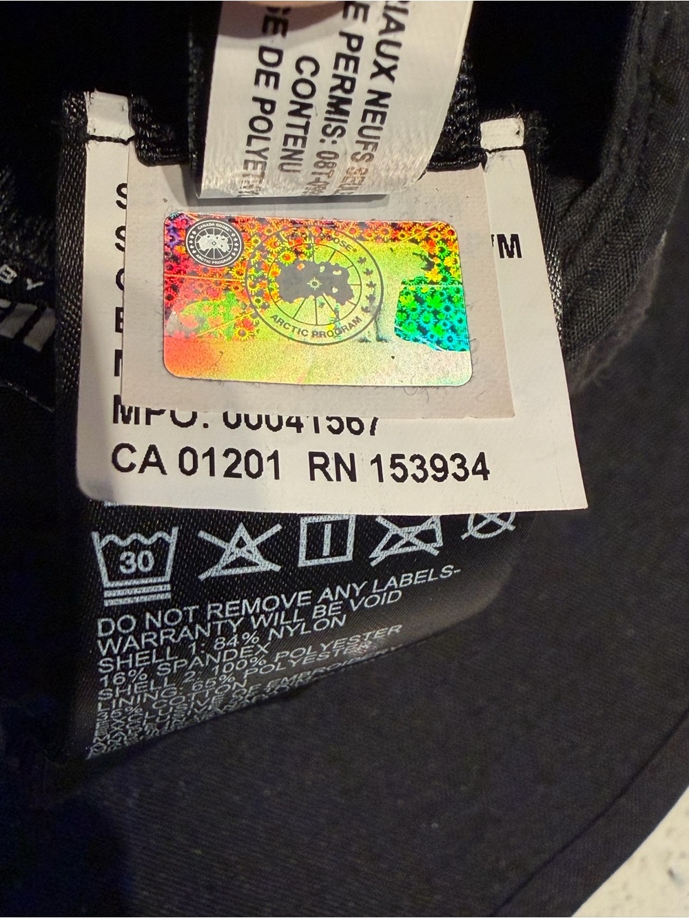 Canada Goose Tilley Black Bucket Hat - Picture 10 of 10